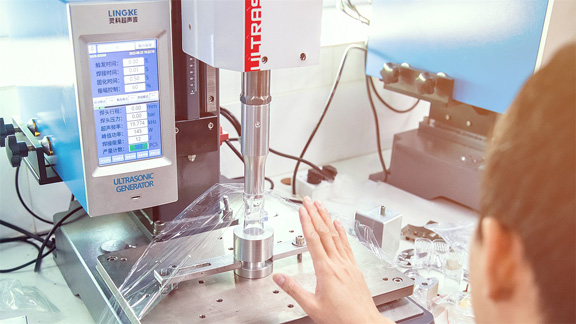 超声波焊接机在汽车仪表盘焊接中的应用知识