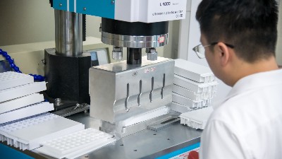 解决超声波塑料焊接机焊接不均问题